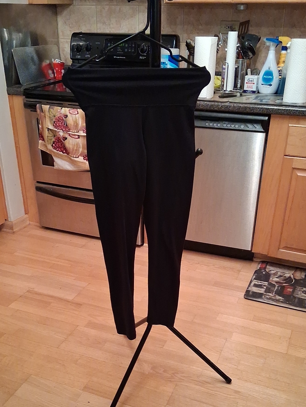 Aritzia Black Fold-Over Waist Ponte Leggings